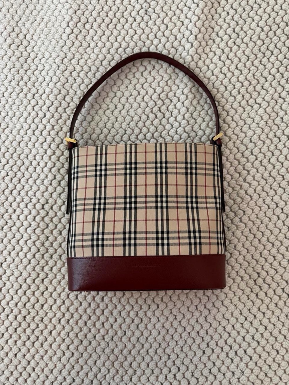 Burberry Beige Check Shoulder Bag with Burgundy Trim - Picture 2 of 4